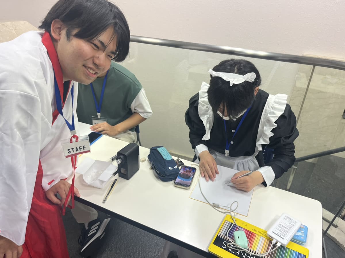 似顔絵実演の様子