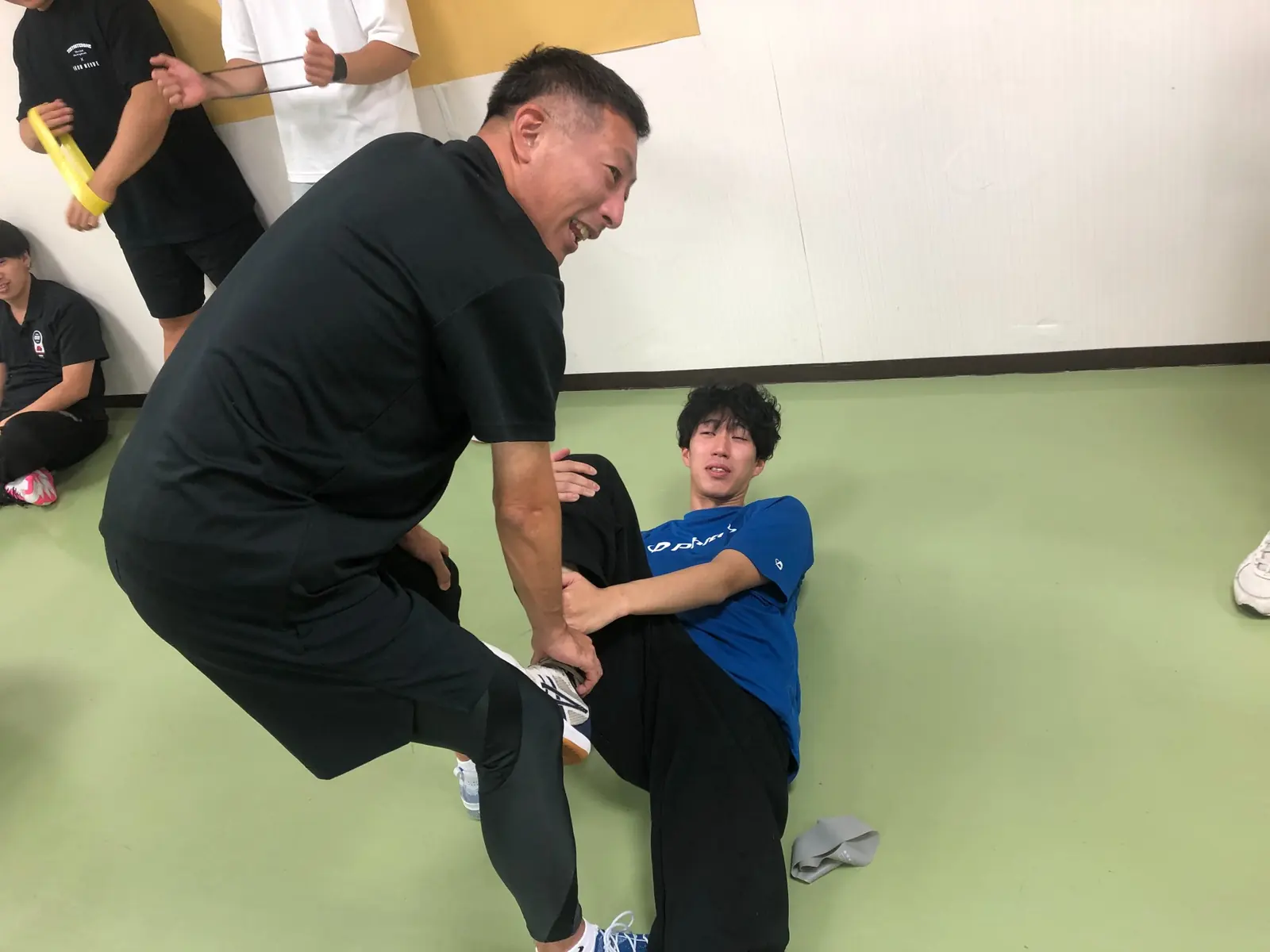 吉原先生によるマンツーマン指導の様子