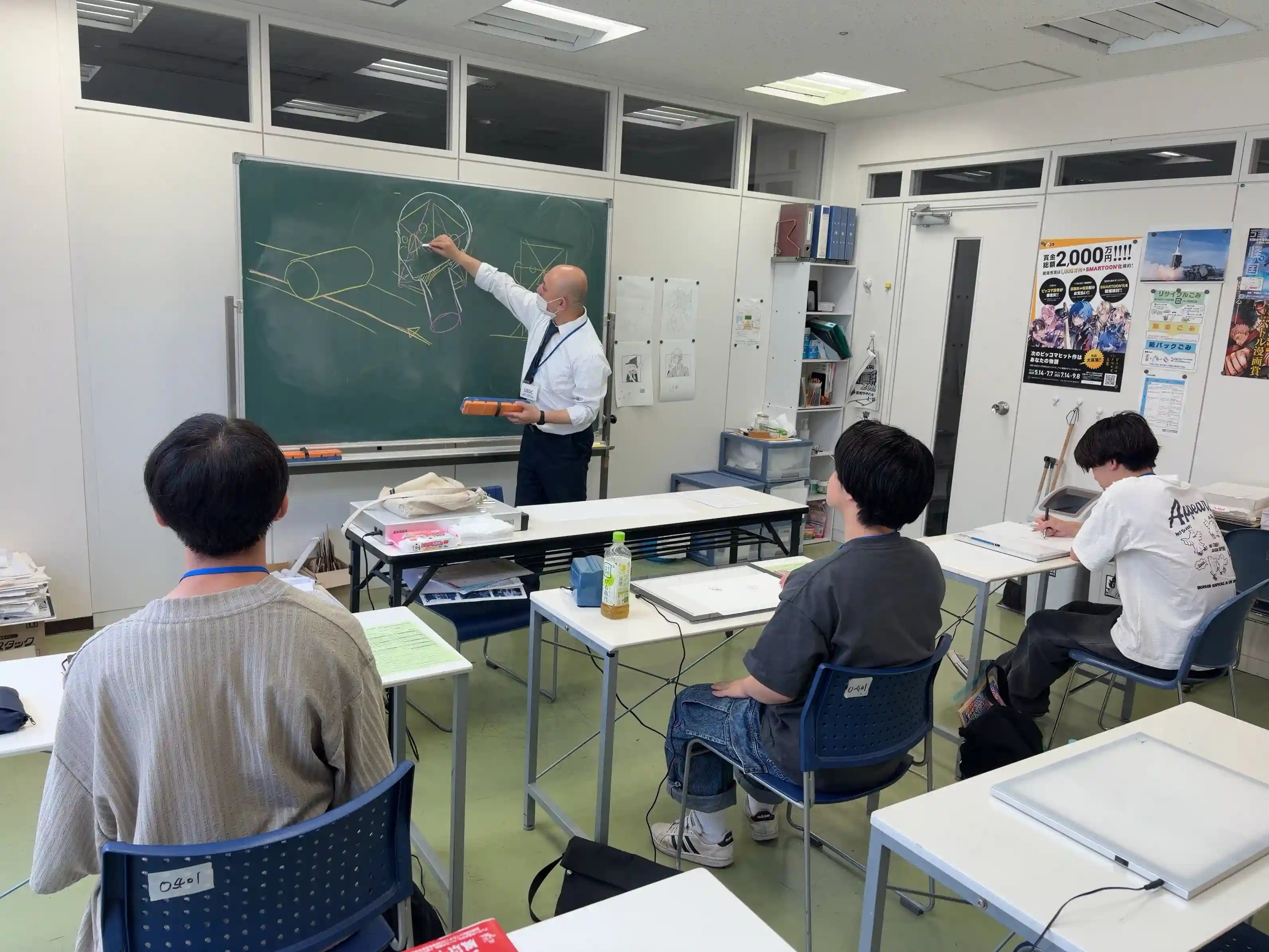 アニメ分野でキャラクターの描き方を学ぶ体験授業