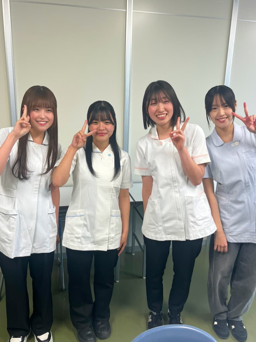 医療事務・ビューティーコースの実習・学習イメージ